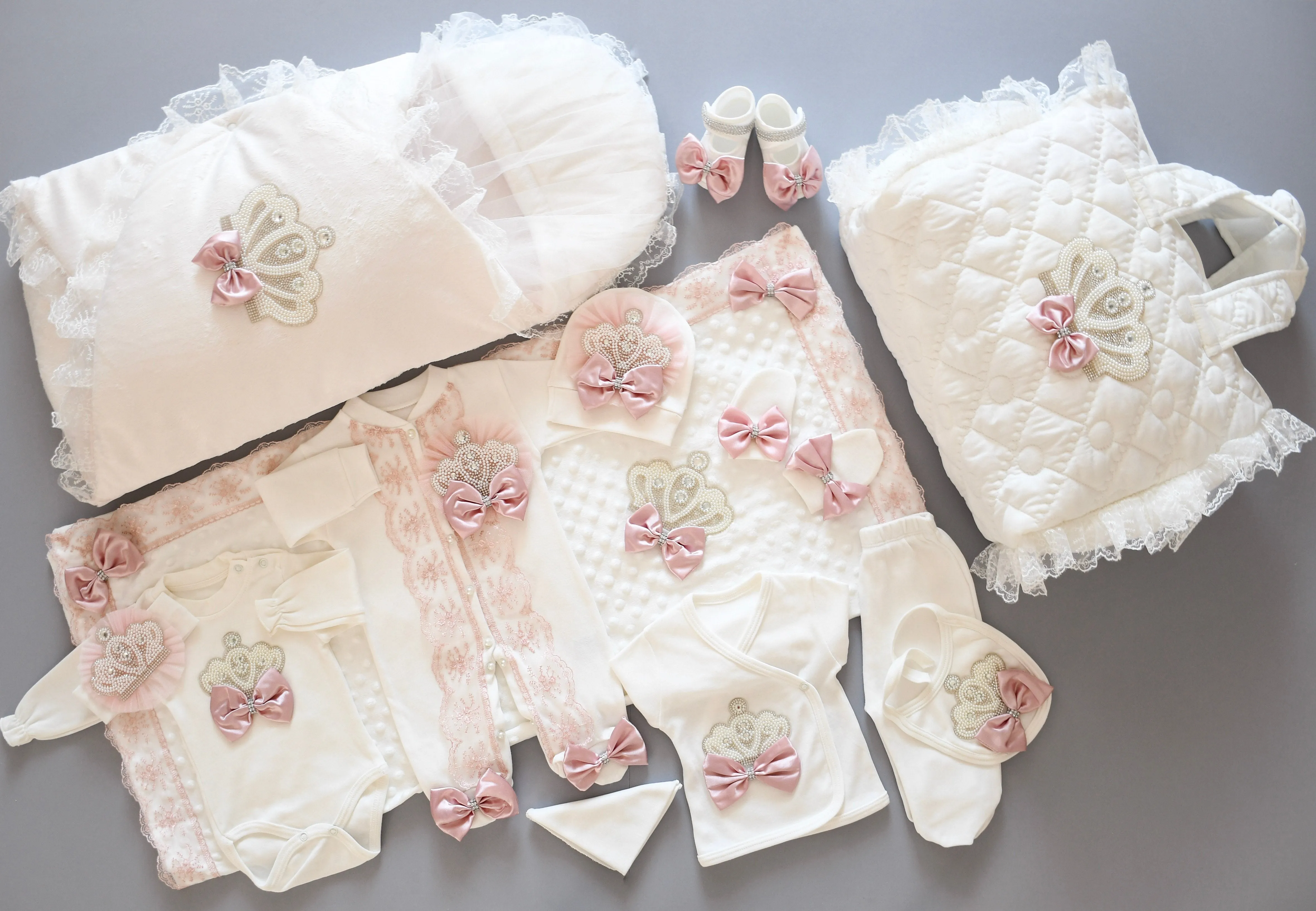 Coming Home Personalised Newborn Girl Set