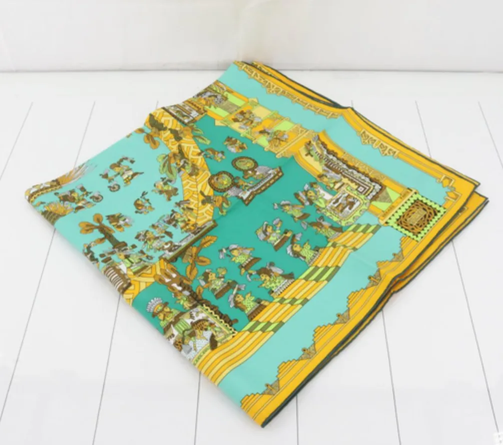 HERMES Carre 90 ASTRES et SOLEILS Scarf Silk Green