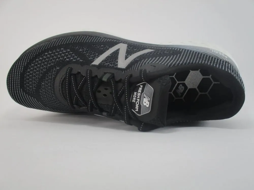 New Balance MMORBK men's running shoe